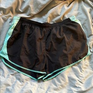 Nike Women’s Running Shorts XL